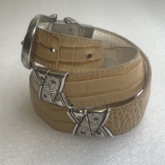 Brighton Leather Croc Embossed White/Beige Belt Ornate Silver Buckle Reversible main image 10